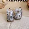 Sandalias para Niña 2026 Verano Nuevo Estilo Zapatos de Princesa para Niños Calados Estilo Coreano Zapatos Tejidos de Punta Cerrada Zapatos para Bebé Niña