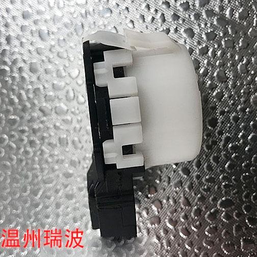 9353957124_520658180 拷贝