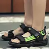 Sandálias Macias Infantis do Sudeste Asiático, Transfronteiriças 28 Sapatos de Praia para Estudantes, Sapatos Leves