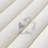 Anillo de Piedra de Trébol de Cuatro Hojas Simple Coreano, Anillo Artístico y Fresco Venta al por Mayor de Fábrica