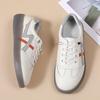 Sapatos Brancos de Couro Genuíno Novos de Primavera e Outono para Mulheres Estilo Coreano Sapatos Casuais da Moda Estilo Coreano Sola Macia Slip-On Sapatos Estudantis para Meninas
