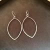 Aretes de Borla Viento Frío Serie Plata Aguja de Plata Aretes Estilo Moda Heavy Metal Aretes de Diseño Simple Nicho