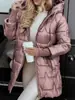 Roupas Femininas Novas de Outono e Inverno 2025 Europeias e Americanas Transfronteiriças Moda Amazon Jaqueta de Algodão de Comprimento Médio com Capuz de Manga Longa e Bolsos com Aba Cor Pura