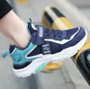 Zapatos para Niños 2026 Primavera Nuevos Zapatos Deportivos de Malla para Niños Zapatos para Niños Medianos y Grandes Malla Transpirable Primavera/Verano Zapatos al por Mayor