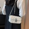 Bolso de sensación de alta gama para mujer 2023 nuevo diseño de nicho bolso bandolera mensajero famoso de Internet explosión bolso de cadena de diamantes