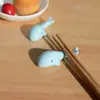 Suporte de Hashi de Cerâmica Peixe Desenho Animado Almofada para Hashi Suporte de Caneta de Cerâmica Arrastador de Hashi Artesanato Criativo Doméstico Suporte de Hashi Diário para Hotel Porta-Hashi