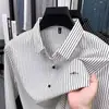 Camisa de Nylon para Hombre, Manga Larga, Seda de Hielo Fresca, Sin Costuras, Camisa de Rayas Verticales de Alta Gama, Ropa Bordada de Alta Gama para Hombre