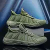 Sapatos de Proteção do Trabalho Masculinos 2026 Novo Verão Malha Respirável Flyknit Sapatos Esportivos Canteiro de Obras Resistente ao Desgaste Antiderrapante Antiodor Calçados de Trabalho