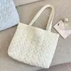 65253m Bolso Tote Acolchado de Lunares Blancos y Corazones Estilo Coreano para Niñas para Ir a Clase y al Trabajo, Bolso de Hombro de Gran Capacidad
