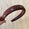 Lenço Quadrado Retrô Cor Café com Bolinhas Azuis para Cabelo/Pescoço Feminino Novo Estilo Coreano 2025 Acessório de Cabelo para Rabo de Cavalo