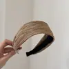 Diadema Plisada Rayada de Ala Ancha con Dientes, Diadema Antideslizante, Accesorio para el Cabello Antideslizante, Nuevo Modelo 2026 para Uso Diario