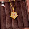 Colgante de Trébol de Cinco Hojas Hueco de Filigrana de Oro Antiguo Diamante Lujo Accesible Flor de Corindón Rojo de Gama Alta Colgante Joyería