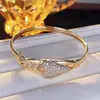 Pulsera Clásica de Moda de Cobre con Circonita en Forma de Corazón Exquisita, Pulsera de Circonita de Lujo Ligero de Alta Gama para Mujer