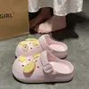 Tamancos de EVA estilo Birkenstock de verão, com sola grossa, confortáveis e duráveis, chinelos casuais fechados para mulheres, adequados para uso ao ar livre, com designs DIY de maçã e estrela