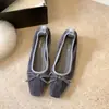 Zapatos de Moda Cuadrados con Tacón Grueso Estilo Retro Francés para Mujer 2026 Nuevo Estilo Primavera/Otoño Calzado Exterior Nudo de Lazo Slip-on Zapatos para Ir al Trabajo