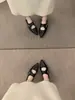 Zapatos Mary Jane Brogue Británicos Repujados 2026 Verano Hebilla Metálica Correa Única Cuña Invisible Planos Versátiles