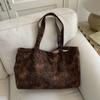 Bolso Grande de Leopardo para Mujer 2026 Nuevo Estilo Bolso de Hombro Versátil Estilo Relajado Bolso Tote para Estudiante Universitario