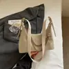 Moda Primavera 2026 Bolso de Cadena Bolso Cruzado para Mujer Bolso Retro de Axila Bolso Sencillo Casual Elegante de un Solo Hombro