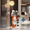 Sala de estar de astronauta Adorno grande de pie Altavoz Bluetooth Mueble de TV Sofá Decoración de astronauta Regalo de inauguración de casa