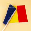 Bandera rumana para agitar a mano 14x21cm Bandera para agitar a mano Poliéster con mástil para uso en automóvil