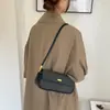 Bolsa de Axila Retrô da Moda Feminina 2026 Novo Outono Europeu Bolsa Baguete de Nicho Bolsa de Ombro Casual Tendência