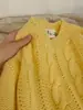 Suéter de Punto Trenzado Color Amarillo Leche Suave para Mujer Otoño Invierno Abrigo Engrosado Estilo Coreano Holgado Estilo Perezoso Top de Punto