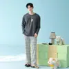 Pijama de Algodón de Xinjiang para Hombre con Cuello Redondo, Estampado de Cuadros de Dibujos Animados, Algodón Elástico, Manga Larga para Primavera y Verano, que se Puede Usar Afuera como Ropa de Casa