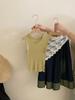 Estilo Coreano Verão Novo Colete de Renda Sem Mangas para Meninas 2025 Cortina de Peido Jeans Casual com Costura de Renda Conjunto de Duas Peças