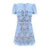 Novo Vestido Feminino Azul de Renda Solúvel em Água de Cintura Alta e Caimento Slim de Manga Curta com Decote Redondo para Primavera/Verão 2026 Nova Chegada em Branco