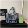 Bolsa de Tela Ligera de Gran Capacidad Transfronteriza para Mujer 2026 Nuevo Bolso Tote de Moda de Nicho Versátil Casual para el Trabajo