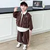 Conjunto de Tres Piezas para Niños para Primavera y Otoño, Estilo Coreano, Atuendo Elegante y Moderno para Niños Pequeños, Ropa de Bebé de Moda, Exportación