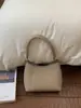 2026 Nova Moda de Verão Casual Bolsa Tote para Mulheres, Bolsa de Ombro Transversal, Design de Nicho, Bolsa de Grande Capacidade