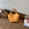 Moda de Alto Padrão Transfronteiriça Nova Coleção Primavera 2026 Design de Nicho Bolsa Feminina Simples de Ombro Transversal