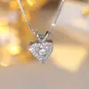 Collar de plata con forma de corazón de luz estelar transfronterizo, colgante de corazón de diamante denso estilo palacio