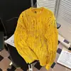 Suéter pullover com design de nicho estilo americano, vazado, para homens, casual e versátil, com uma vibe descontraída e design de tricô desgastado