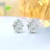 Pendientes de Zirconia Blanca con Corte Radiante Paraíba, Corte Flor de Hielo, Forma de Almohada Larga, Pendientes Sencillos de un Solo Diamante Chapados en Oro, Pendientes Huevo de Paloma