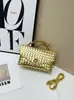 Bolsa Quadrada Pequena Camada Tecida de Couro Genuíno Transfronteiriça, Bolsa de Mão e Bolsa Transversal Elegante da Moda com Fecho de Fivela de Grande Capacidade para Mulheres Venda por Atacado