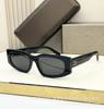 BV 40014I Nuevas gafas de sol Baojia Fashion Cross-border Small Box Gafas de sol para mujer que combinan con todo Viajes al aire libre