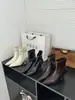 []2026 Outono/Inverno Novos Botins Femininos de Bico Fino Salto Agulha Estilo Europeu e Americano Patchwork com Zíper nas Costas Botas Fashion