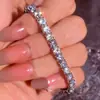 Pulseira de Zircônia de Quatro Garras Pronta de Fábrica, Design Simples, Fileira Única de Diamantes Finos, Pulseira Super Brilhante, Joia de Mão Transfronteiriça Europeia e Americana