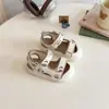 Zapatos de bebé, sandalias de moda para bebés, nueva colección de verano 2025, zapatos versátiles, zapatos de playa antideslizantes con suela blanda para niños