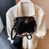Bolsa Box para Mulheres 2025 Novo Estilo Acolchoada Corrente Bolsa Quadrada Pequena Moda Popular Casual Simples Personalizada Transversal