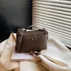 As Bolsas Femininas Tendência Deste Ano 2025 São Super Populares, Fashion e de Alto Padrão, Bolsas Quadradas Pequenas de Ombro Único, Estilo Celebridade da Internet, Bolsas Transversais Estilosas Tipo Balde