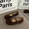 Zapatos Mary Jane Retro Franceses para Mujer 2026 Verano Nuevo Estilo de Correa Única Huecos Casuales Planos Boca Baja Zapatos Estilo Birkenstock