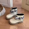 Botas de Encaje con Lazo de Bajo Tacón para Niñas Otoño 2026, Botas de Cuero Antideslizantes y Duraderas, Botas de Moda Versátiles para Niños, Estilo de Moda