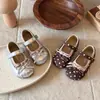 Zapatos de Bebé para Niñas Estilo Princesa con Lazo 2025 Primavera y Otoño Nuevos Zapatos de Suela Blanda Zapatos de Cuero de Moda Estilo Coreano para Niños