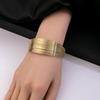 Pulsera abierta de línea multicapa de estilo africano transfronterizo europeo y americano, personalidad exagerada, metal geométrico cepillado en forma de C