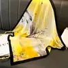 2025 Bolsa Amarrada no Pescoço Estilo Versátil 70 Modelos Feminino Novo Lenço de Seda Lenço Quadrado Primavera Outono Estilo Coreano Proteção Moda Lenço de Pescoço Lenço Retrô
