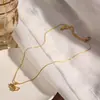 Collar de Acero Titanio con Hoja de Ginkgo para Mujer, Cadena para Clavícula "Tres Vidas de Suerte", Colgante Accesorio de Diseño de Nicho de Lujo Ligero