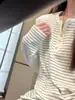 Blusa Sencilla de Rayas con Cuello en V y Botones, Manga Larga para Mujer, Camiseta Holgada Estilo Henley para Primavera/Otoño, Camiseta Base de Estilo Suave